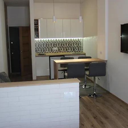 Arcadia City View Apartment